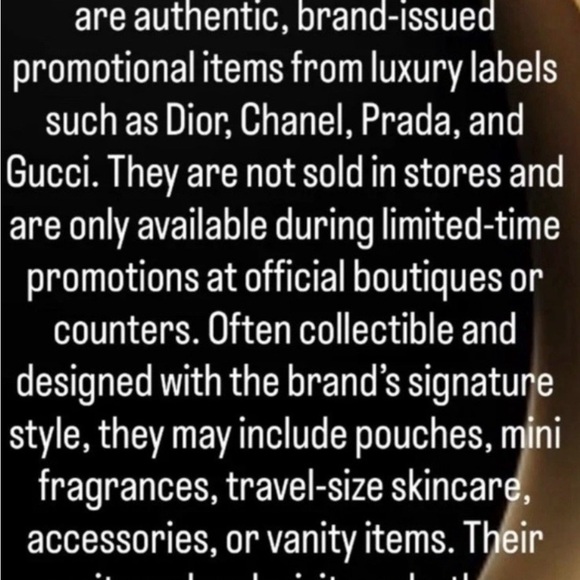 Chanel GWP Dark Blue and Gold Shoulder Makeup Bag - Picture 15 of 15